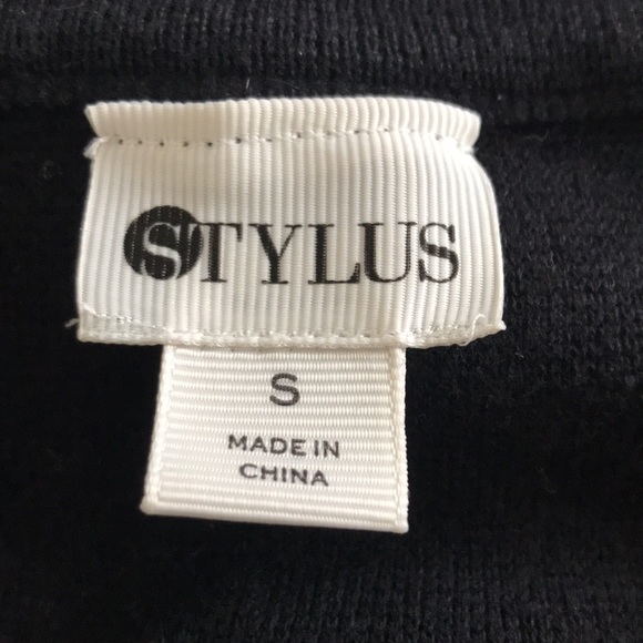 Stylus Black Lace Sleeve Appliqué Sweater - Picture 9 of 9